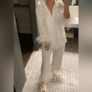 Sleeper white feather trip pajama set